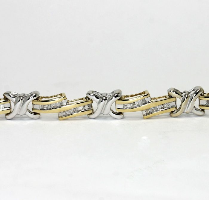 diamond-baguette-kiss-bracelet