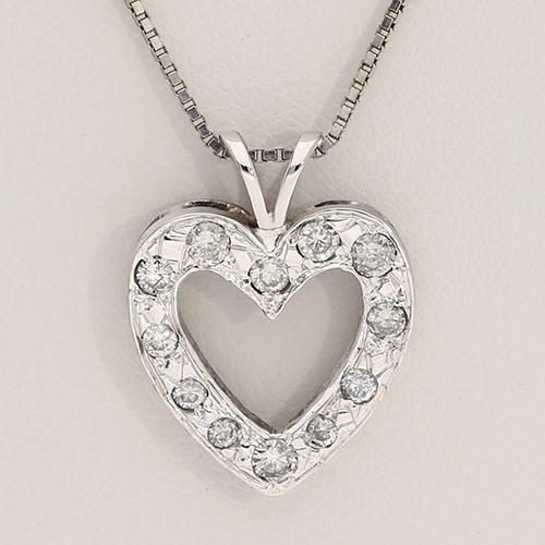 diamond-heart-necklace